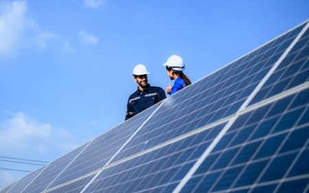 solar-panel-station-engineer-installing-solar-pan-2024-10-11-00-30-53-utc.jpg